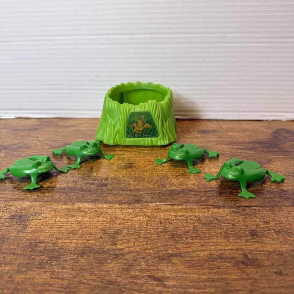 2004 Balloon‎ Lagoon Cranium Game Y2K Replacement Parts Jumping Frogs Frog Pond